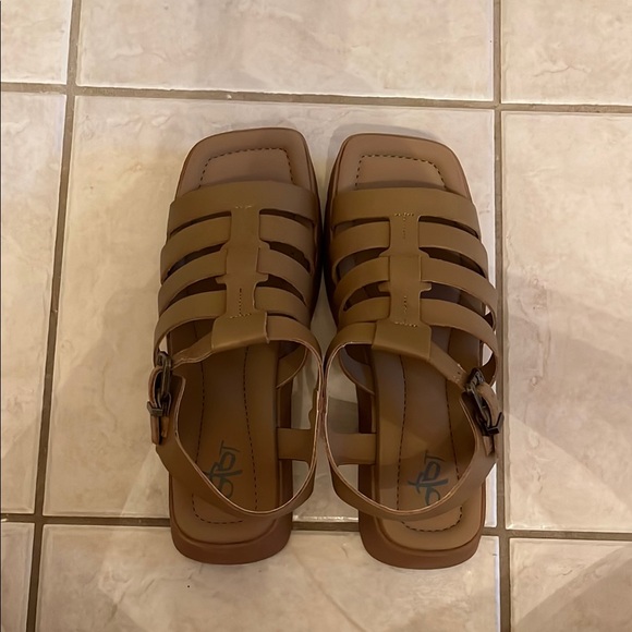 OTBT ARCHAIC in NUDE Platform Sandals - Picture 1 of 4
